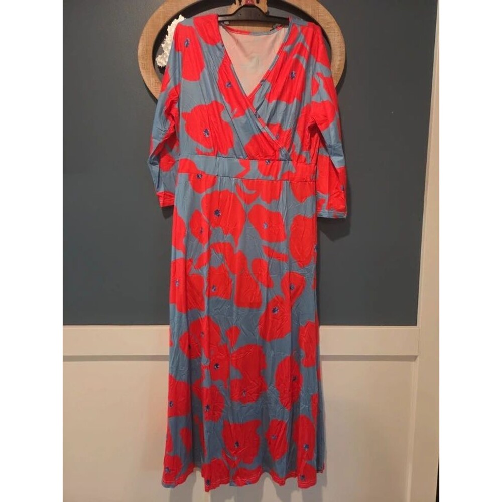 Woman's spring/summer floral print dress. Lightweight polyester